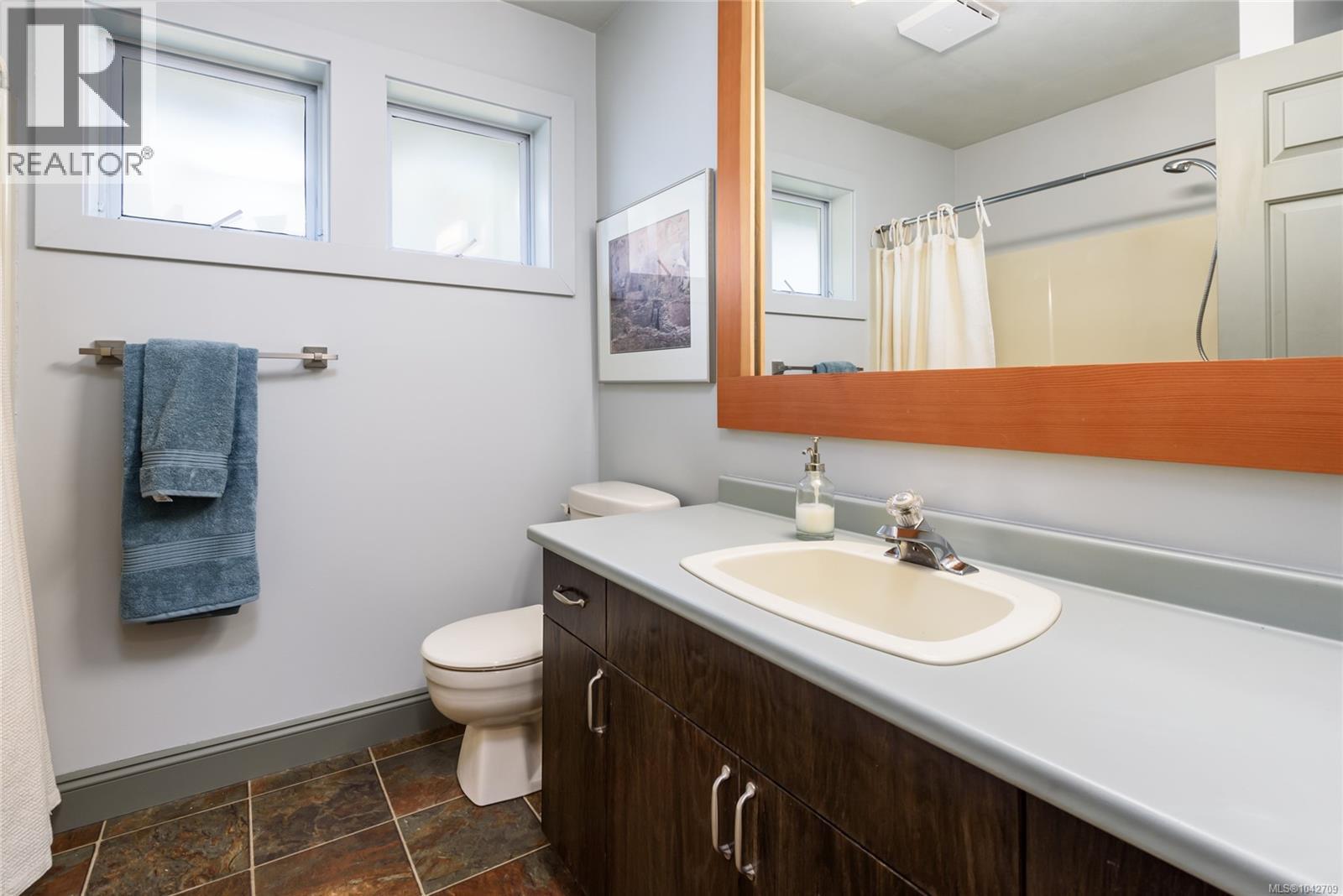 1716 Tofino Pl - 25