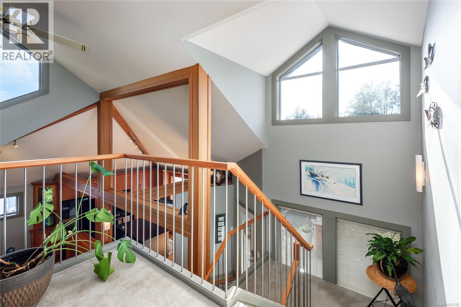 1716 Tofino Pl - 28