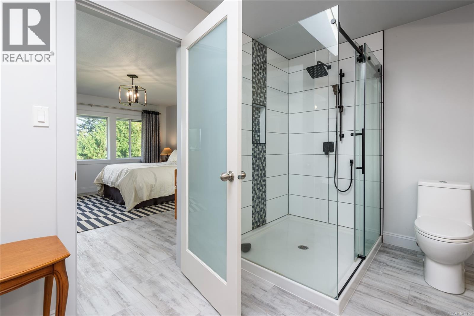 1716 Tofino Pl - 34