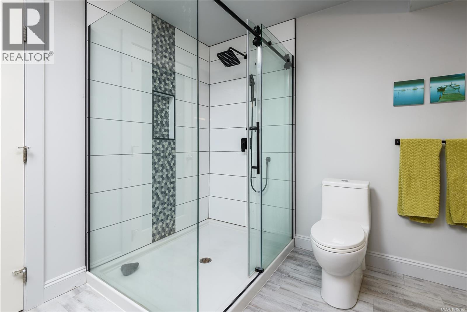 1716 Tofino Pl - 35