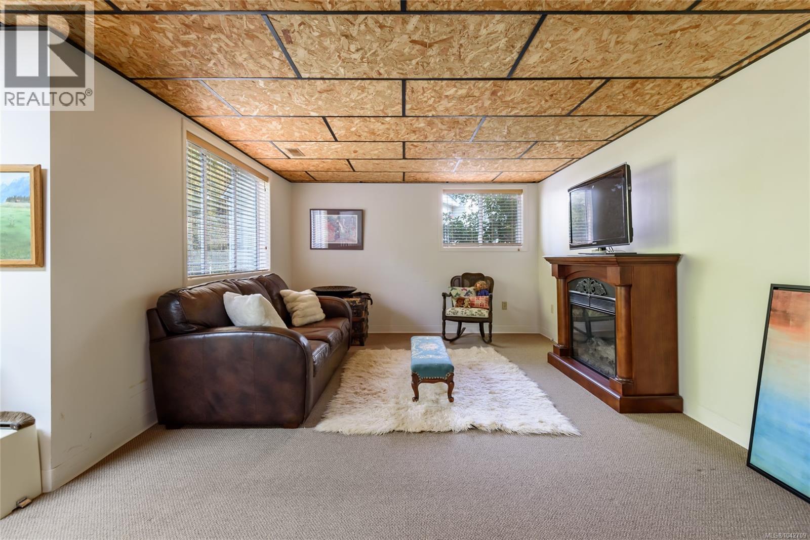 1716 Tofino Pl - 37