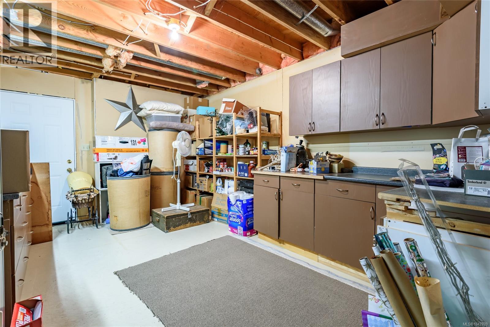 1716 Tofino Pl - 41