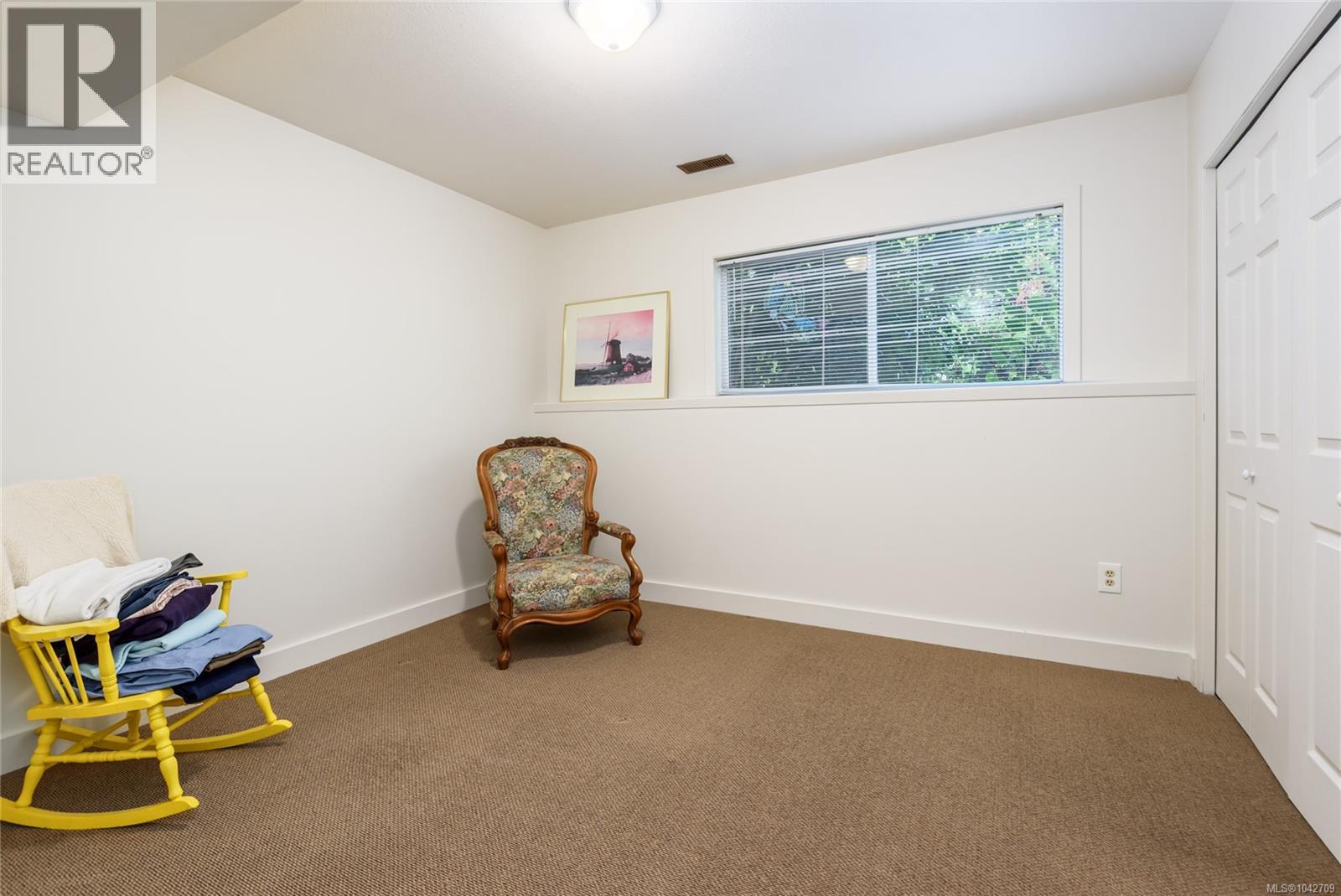1716 Tofino Pl - 43