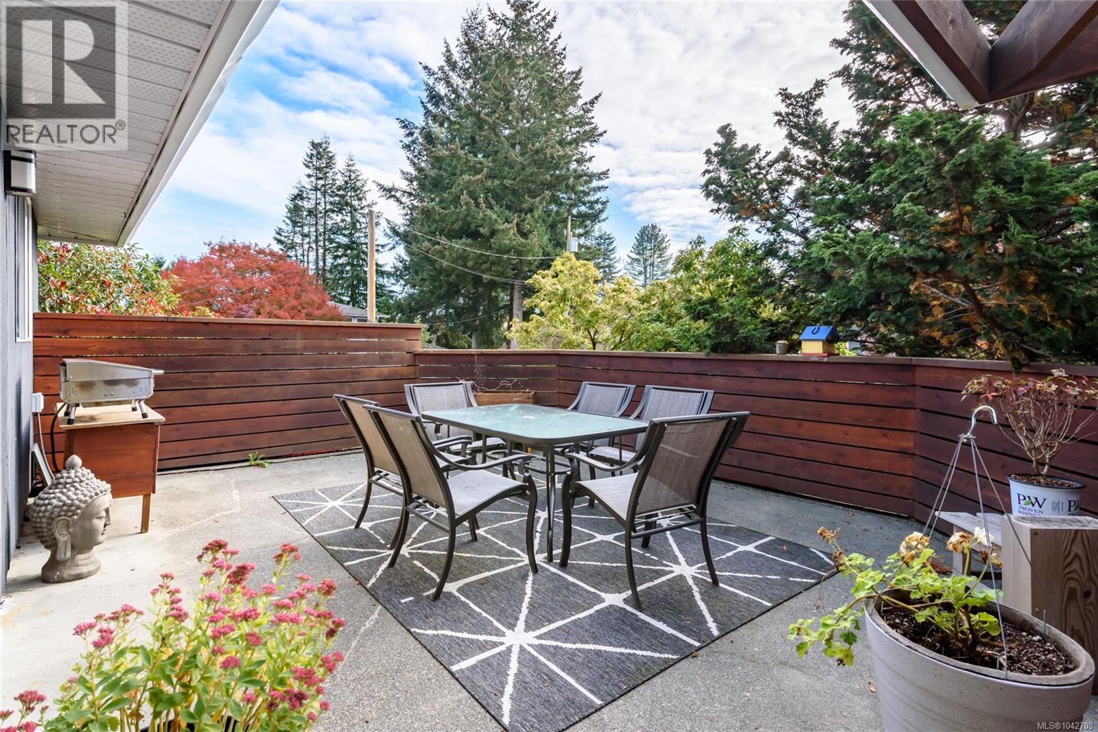 1716 Tofino Pl - 48