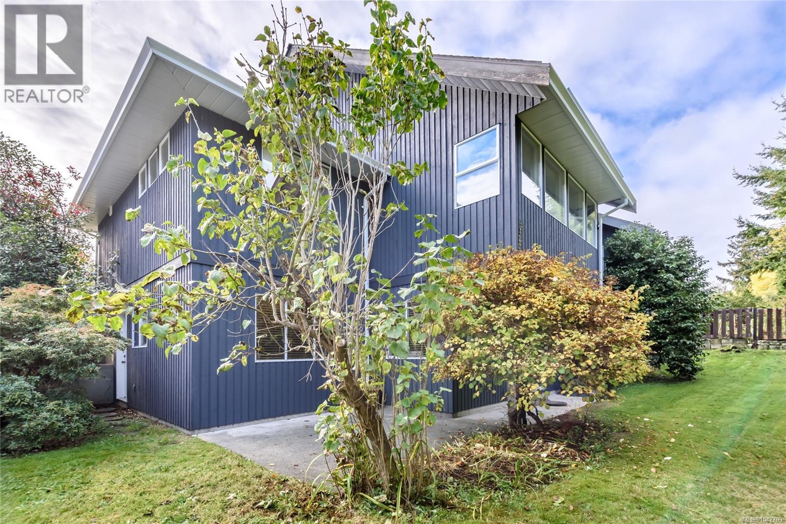 1716 Tofino Pl - 53