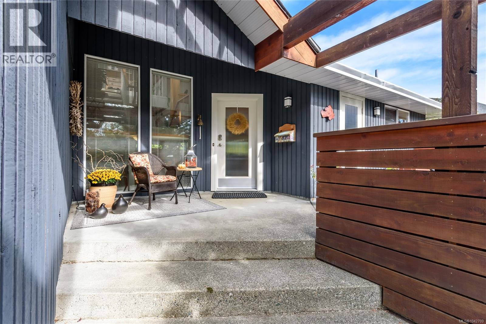 1716 Tofino Pl - 7
