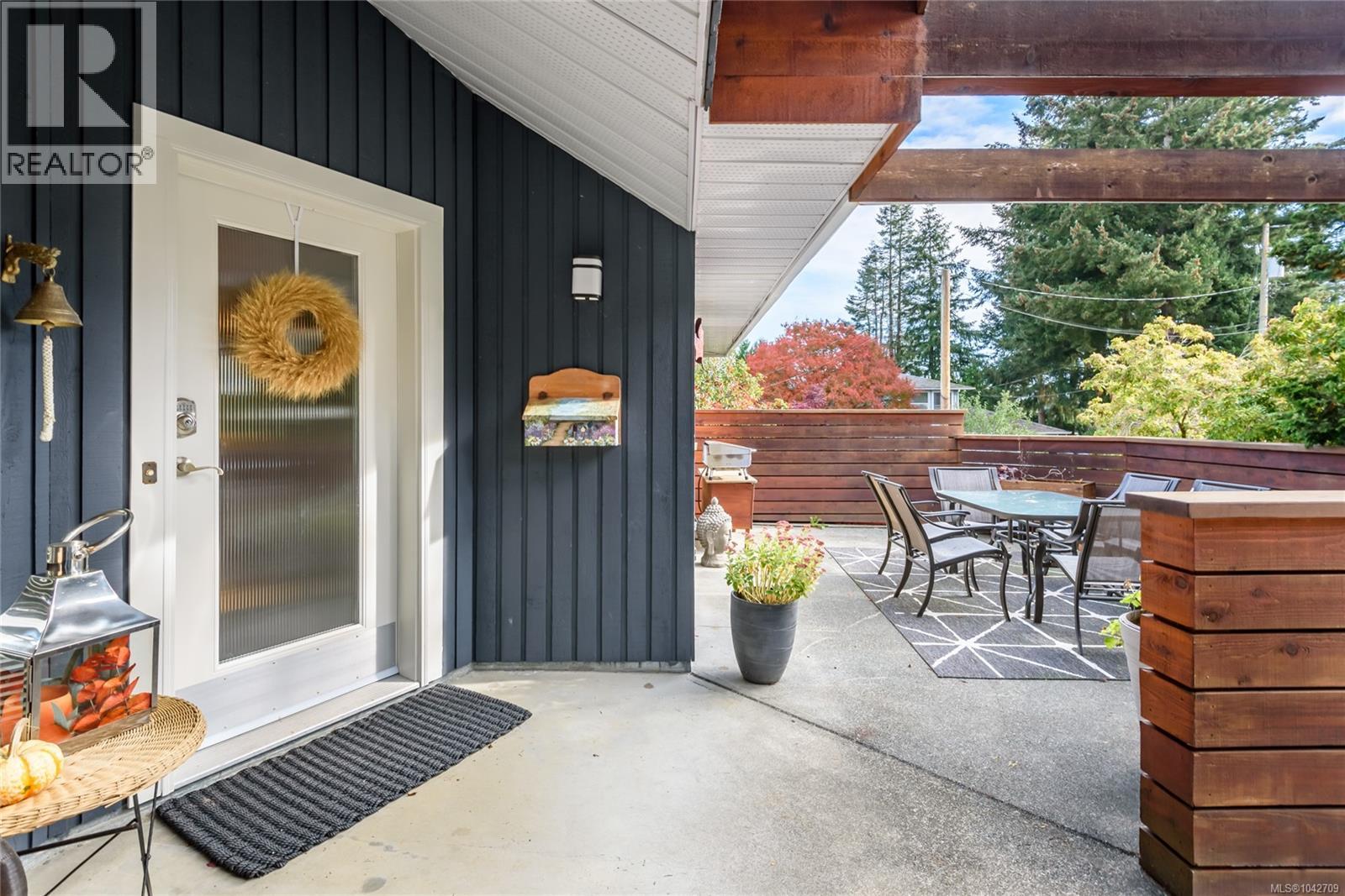 1716 Tofino Pl - 8