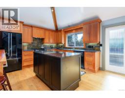 1716 Tofino Pl, Comox, BC V9M1B8 Photo 19