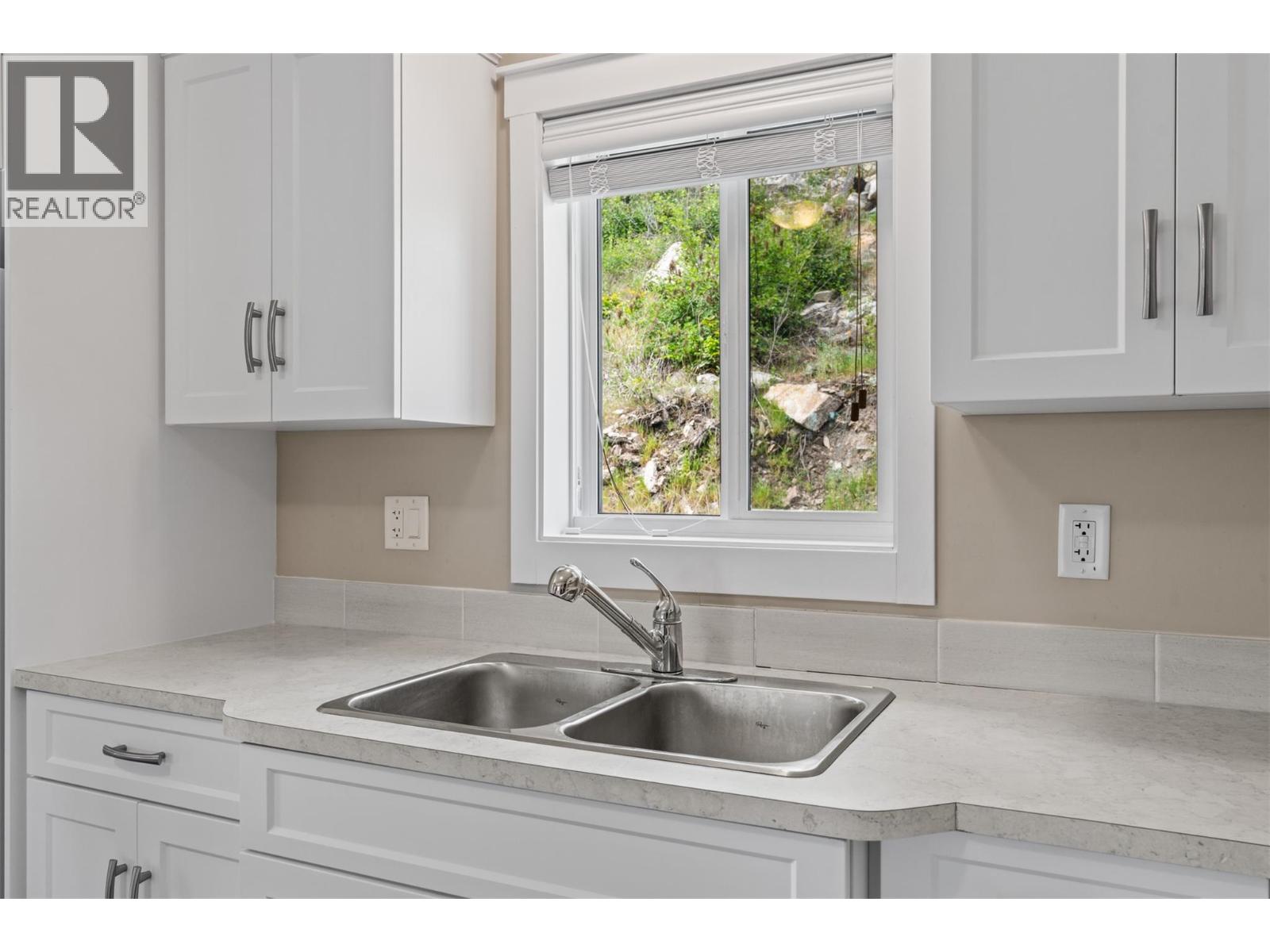 654 Udell Road - 13