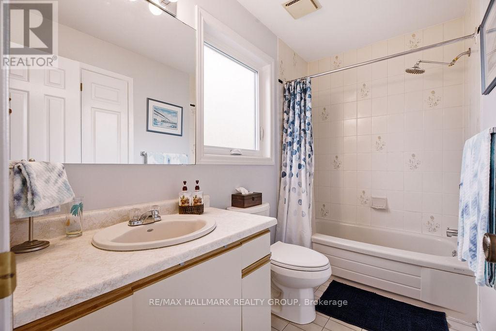House for Rent in Ottawa – 73 BANNER ROAD, Ottawa – By Peter Sagos - Image 17