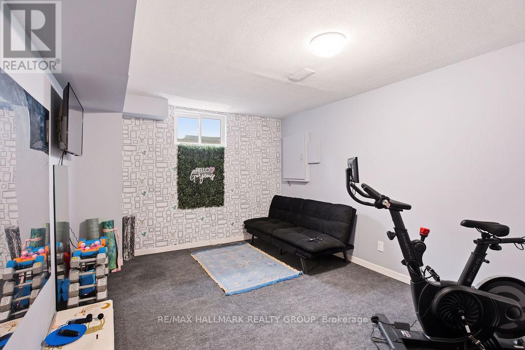 House for Rent in Ottawa – 73 BANNER ROAD, Ottawa – By Peter Sagos - Image 42