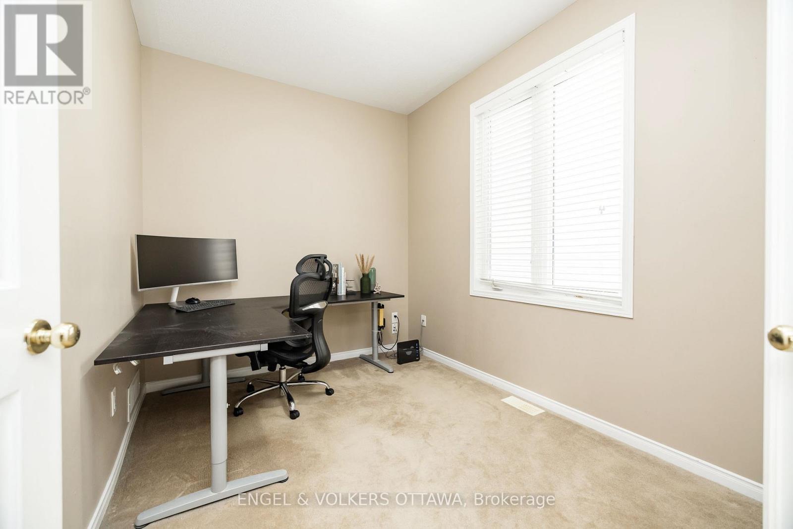 166 MACARA CRESCENT, Ottawa. Luxury613. By Peter Sagos - Image 21