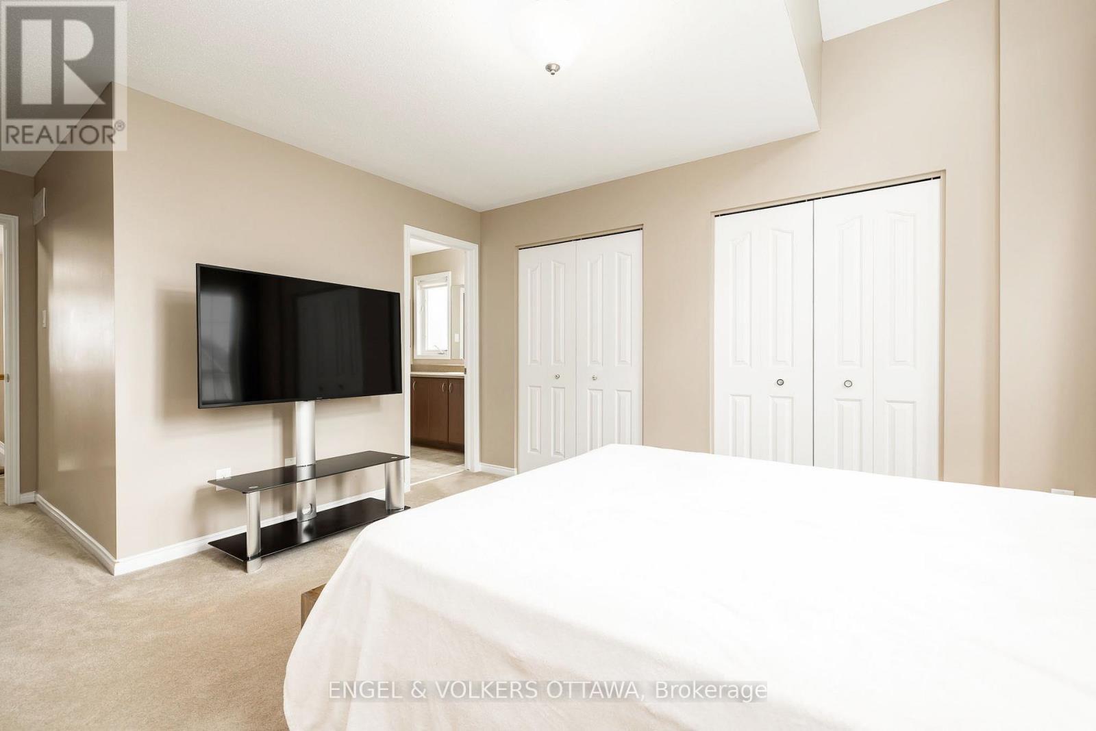 166 MACARA CRESCENT, Ottawa. Luxury613. By Peter Sagos - Image 39
