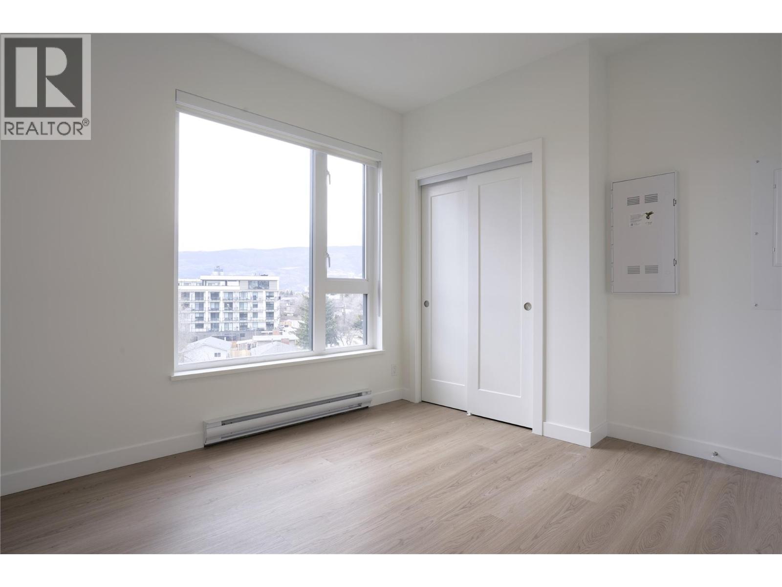 1380 Pridham Avenue Unit# 510 photo 6