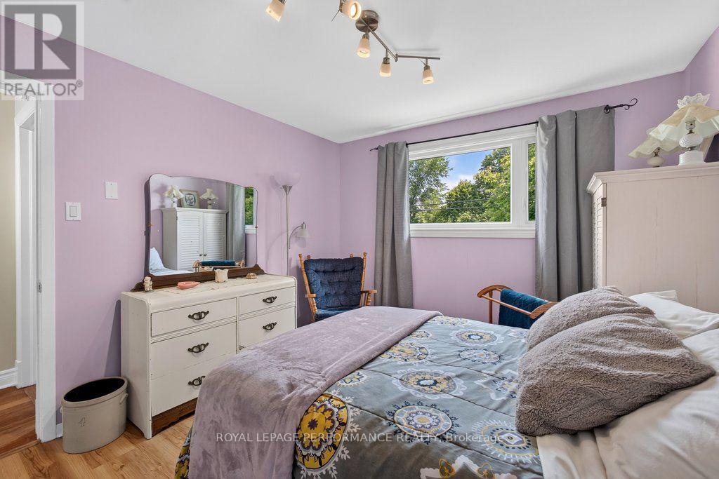 81 FRONT ROAD - 25