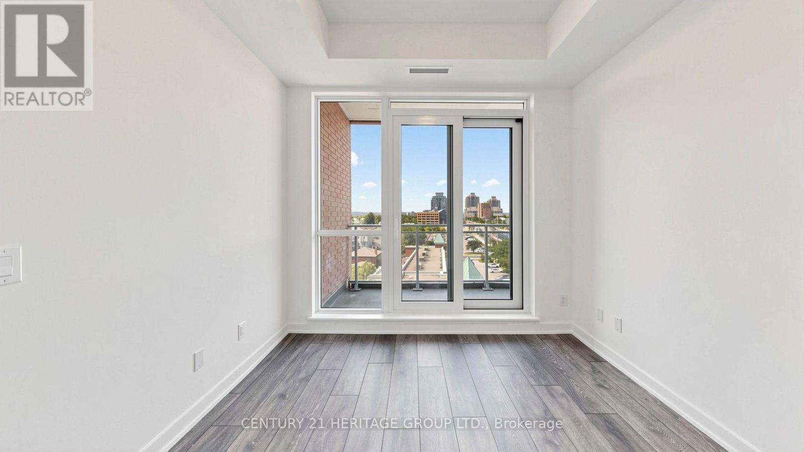 #622 8888 YONGE STREET - 12