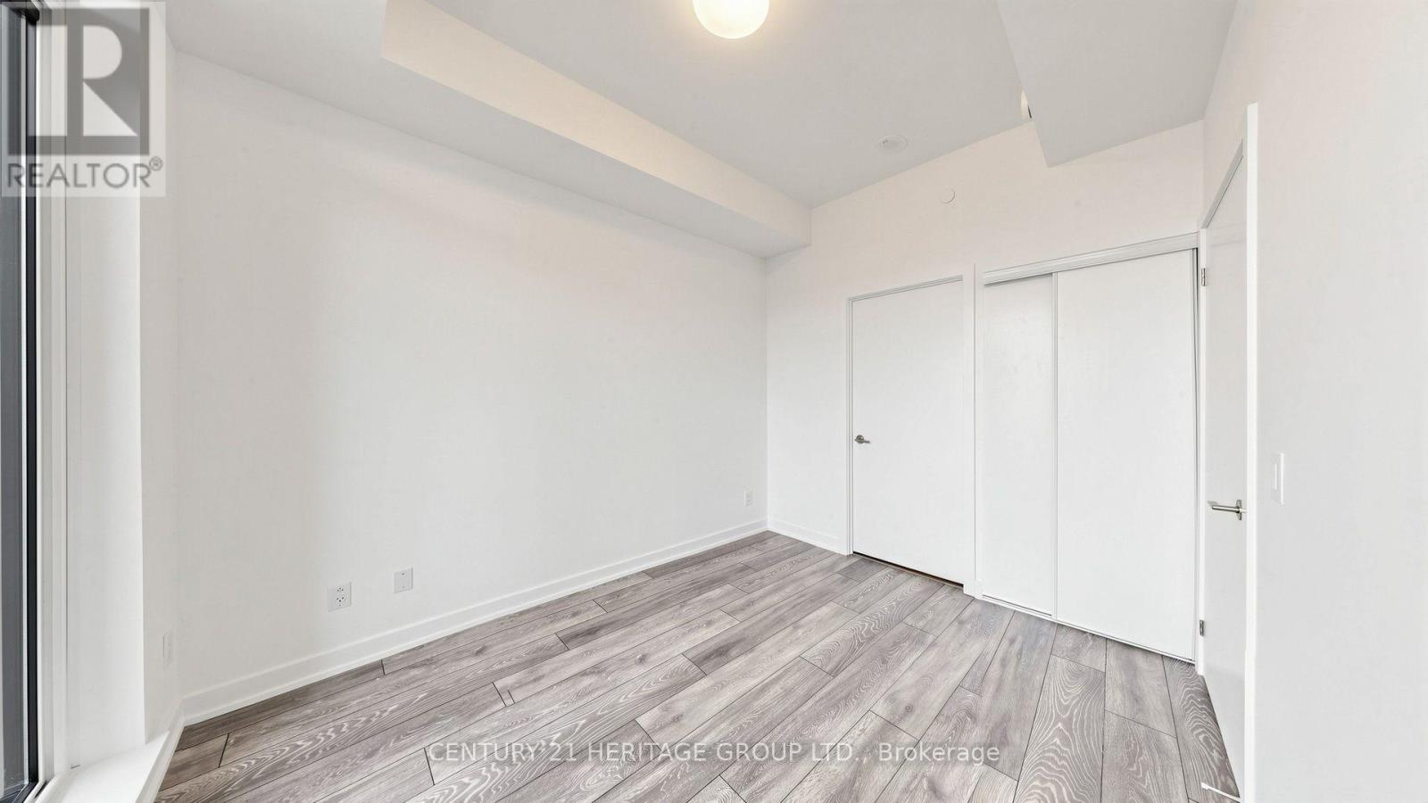 #622 8888 YONGE STREET - 15