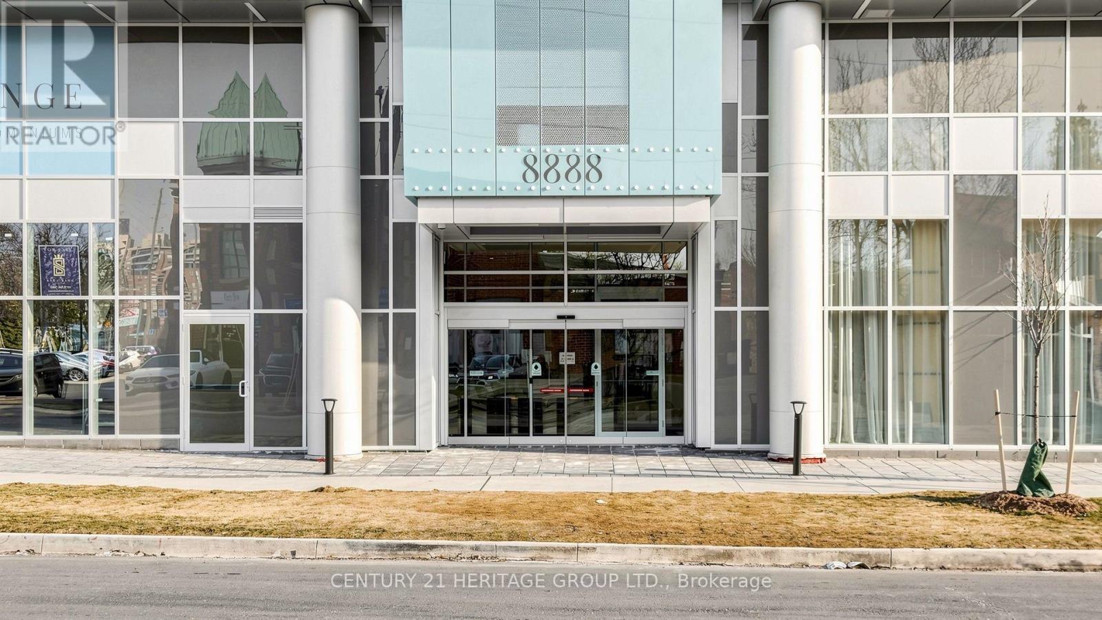 #622 8888 YONGE STREET - 3