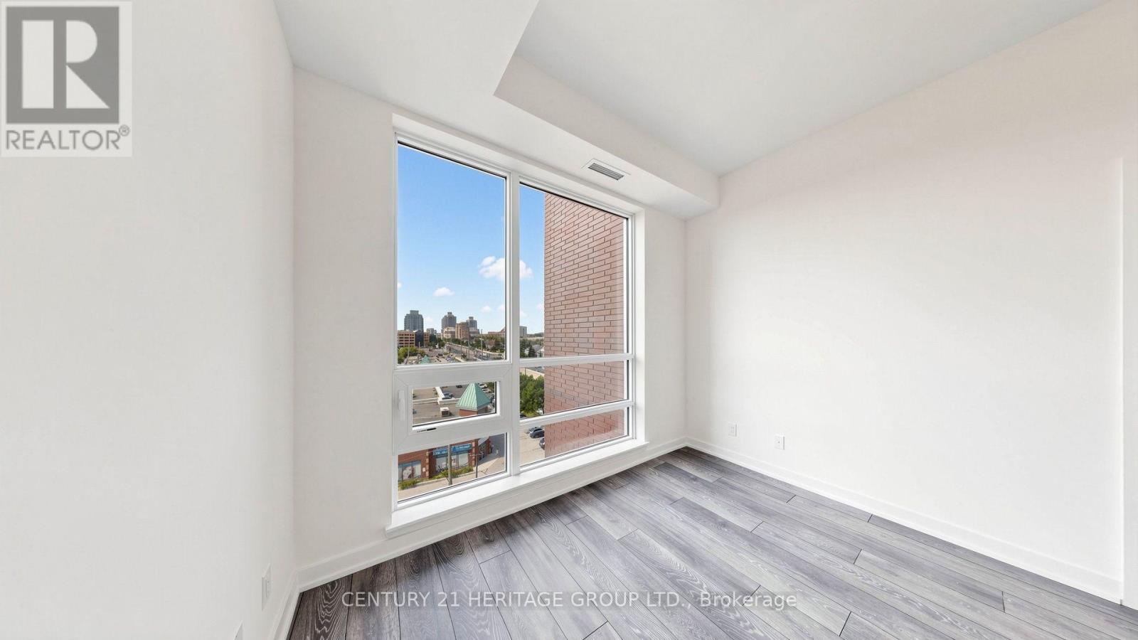 #622 8888 YONGE STREET - 6