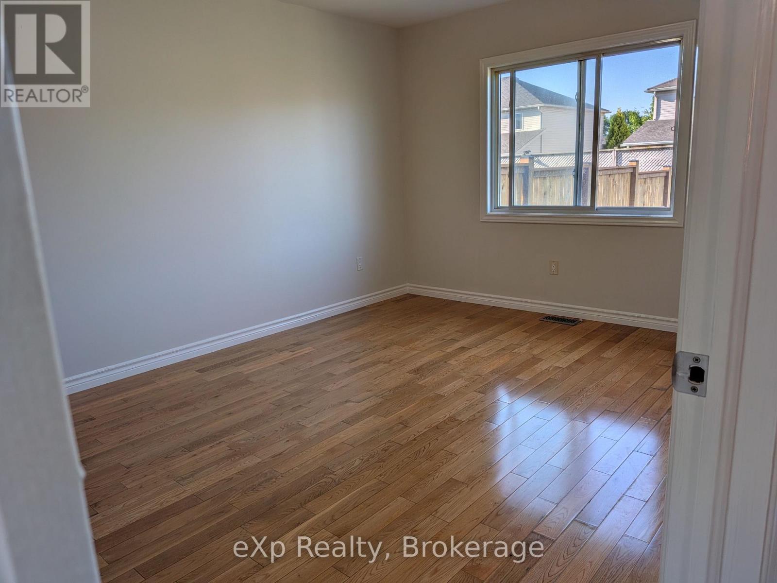489 DANBY STREET E - 6