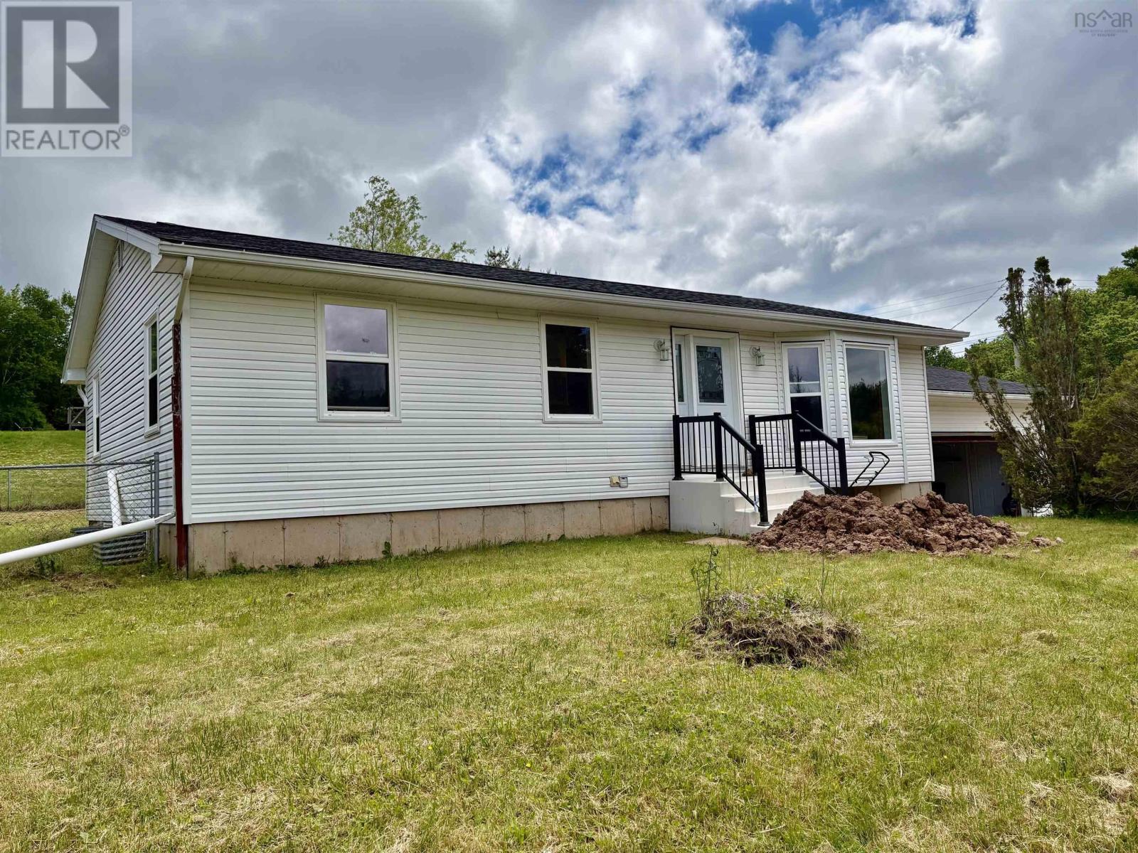 1 Whites Lake Avenue - 3