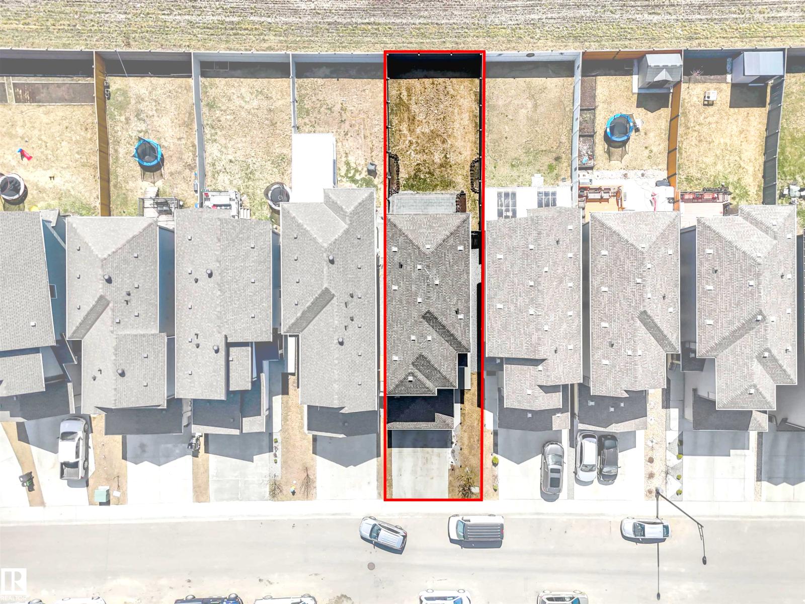 2435 12 AV NW - 16