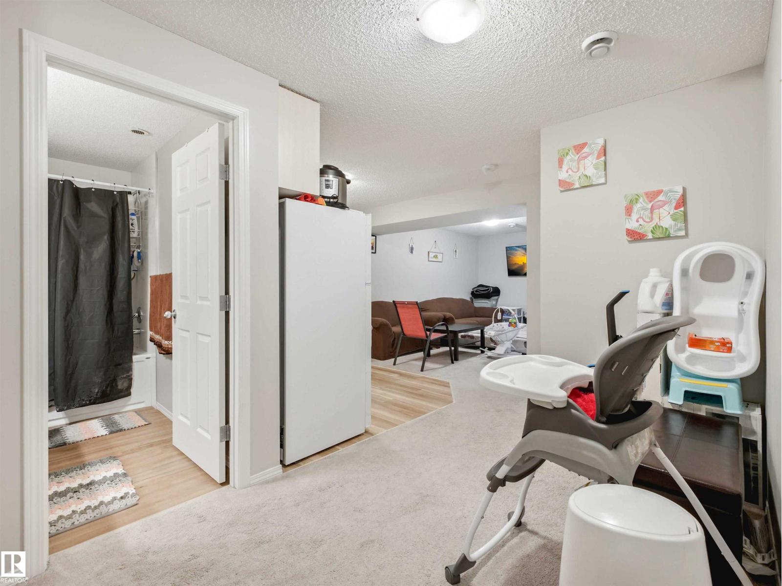 2435 12 AV NW - 63