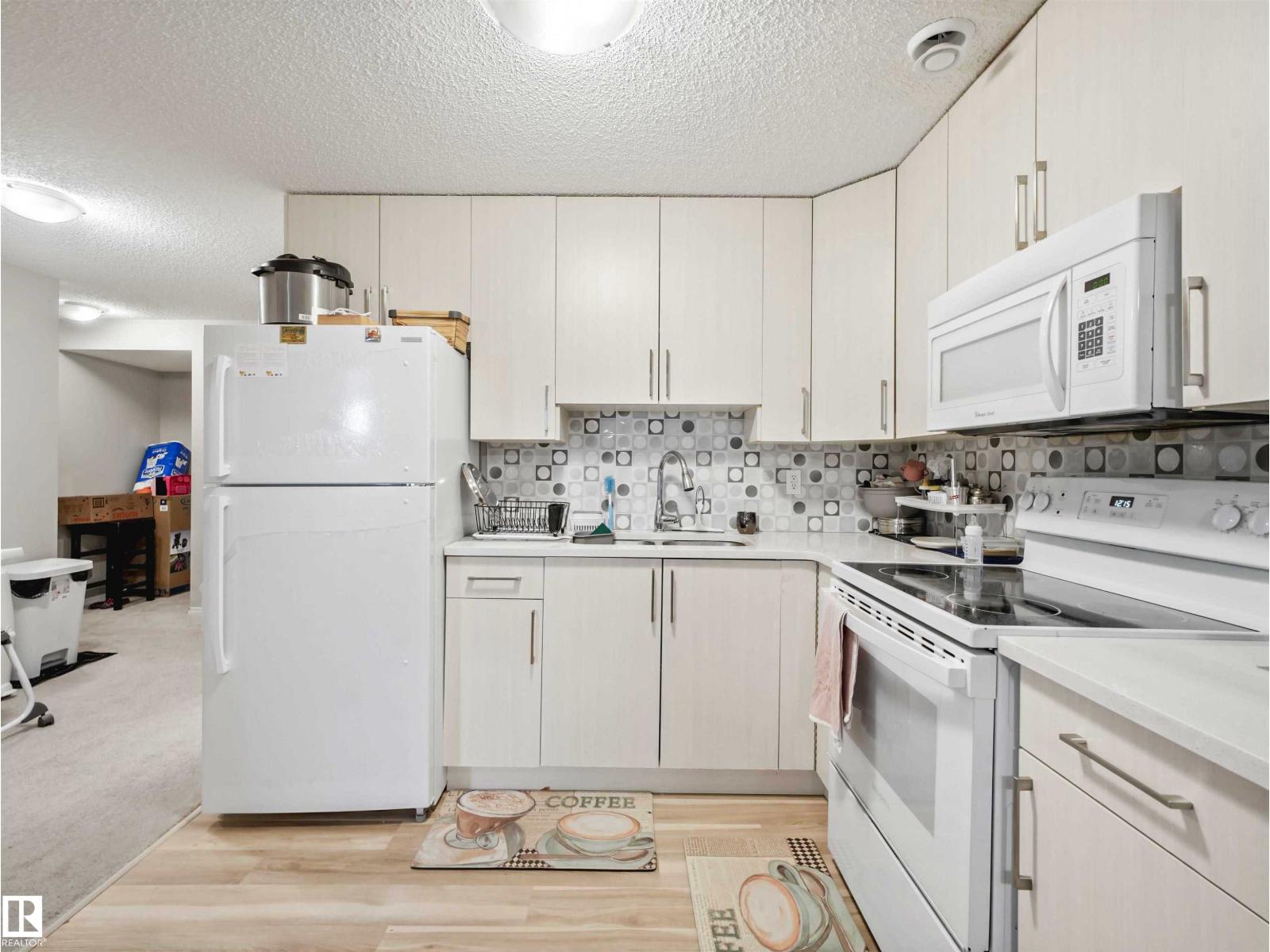 2435 12 AV NW - 68