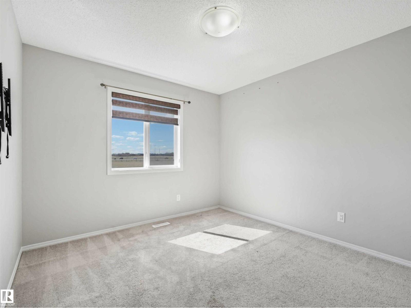 2435 12 AV NW - 50