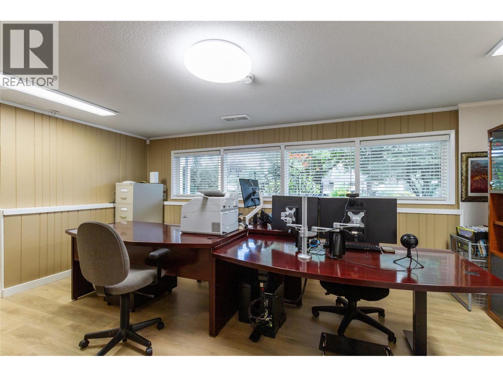 936 CAITHNESS CRESCENT, Port Moody