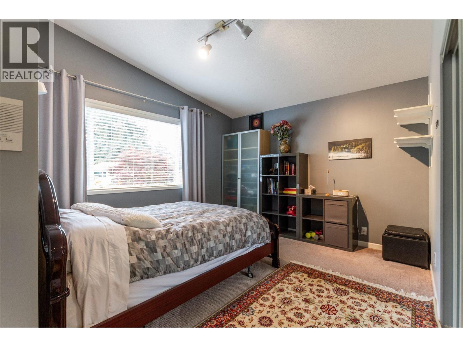 936 CAITHNESS CRESCENT, Port Moody