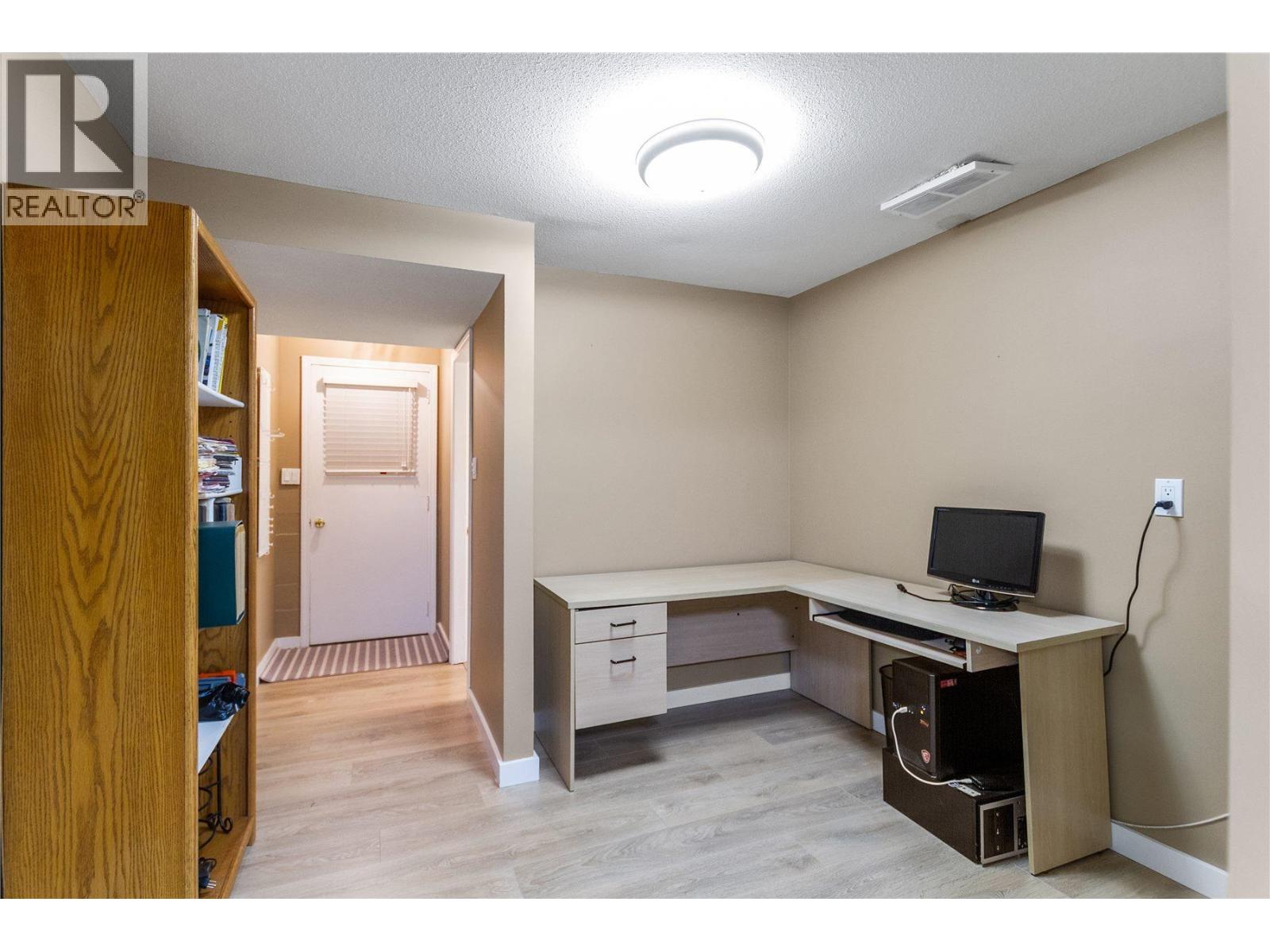 936 CAITHNESS CRESCENT, Port Moody