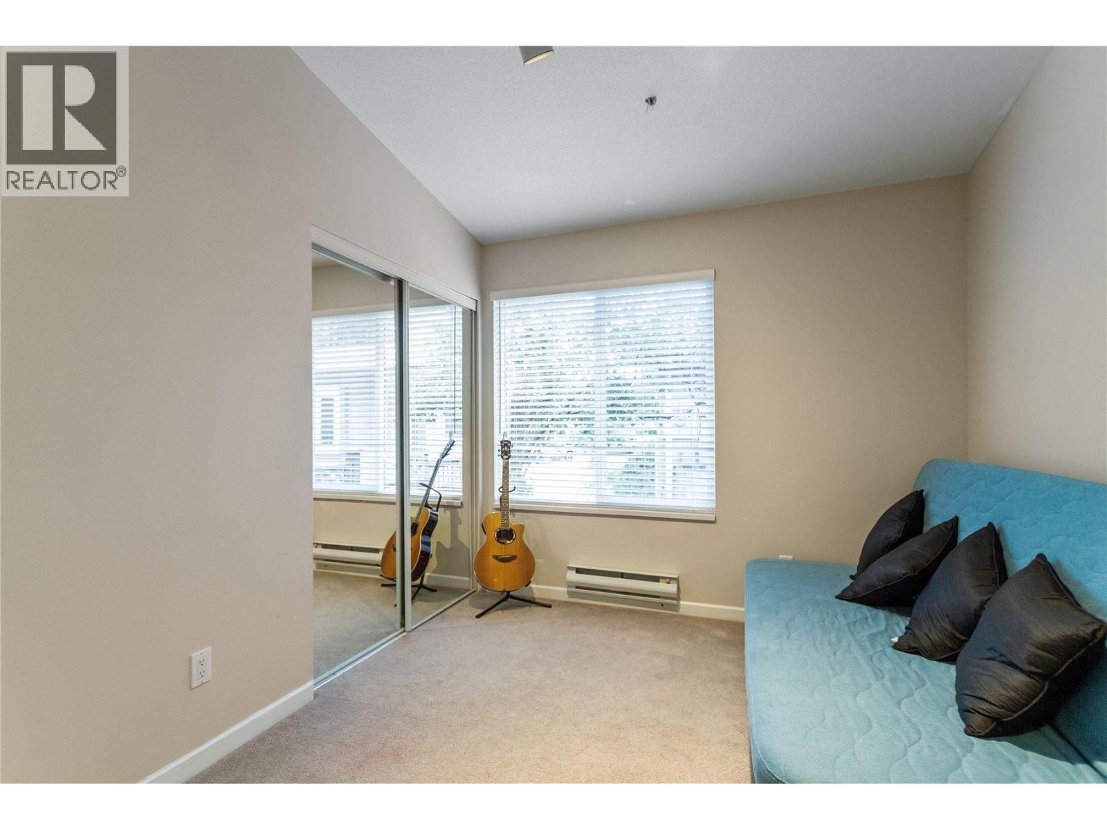 936 CAITHNESS CRESCENT, Port Moody