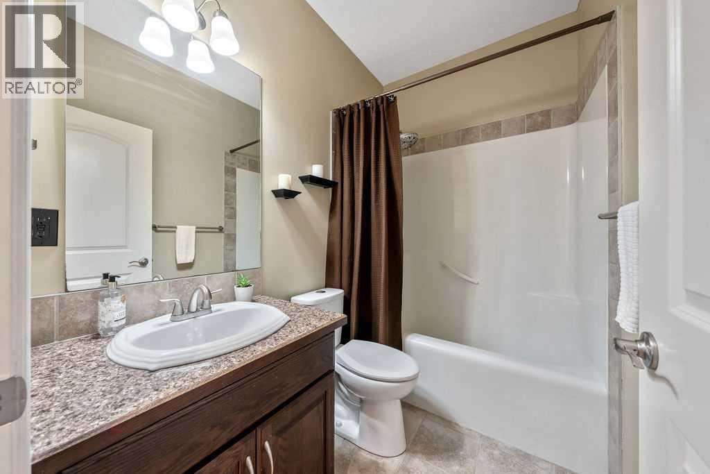 709 3 Street SW - 24