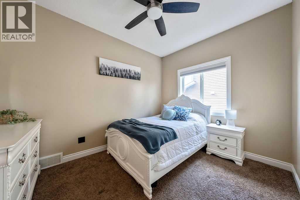 709 3 Street SW - 25