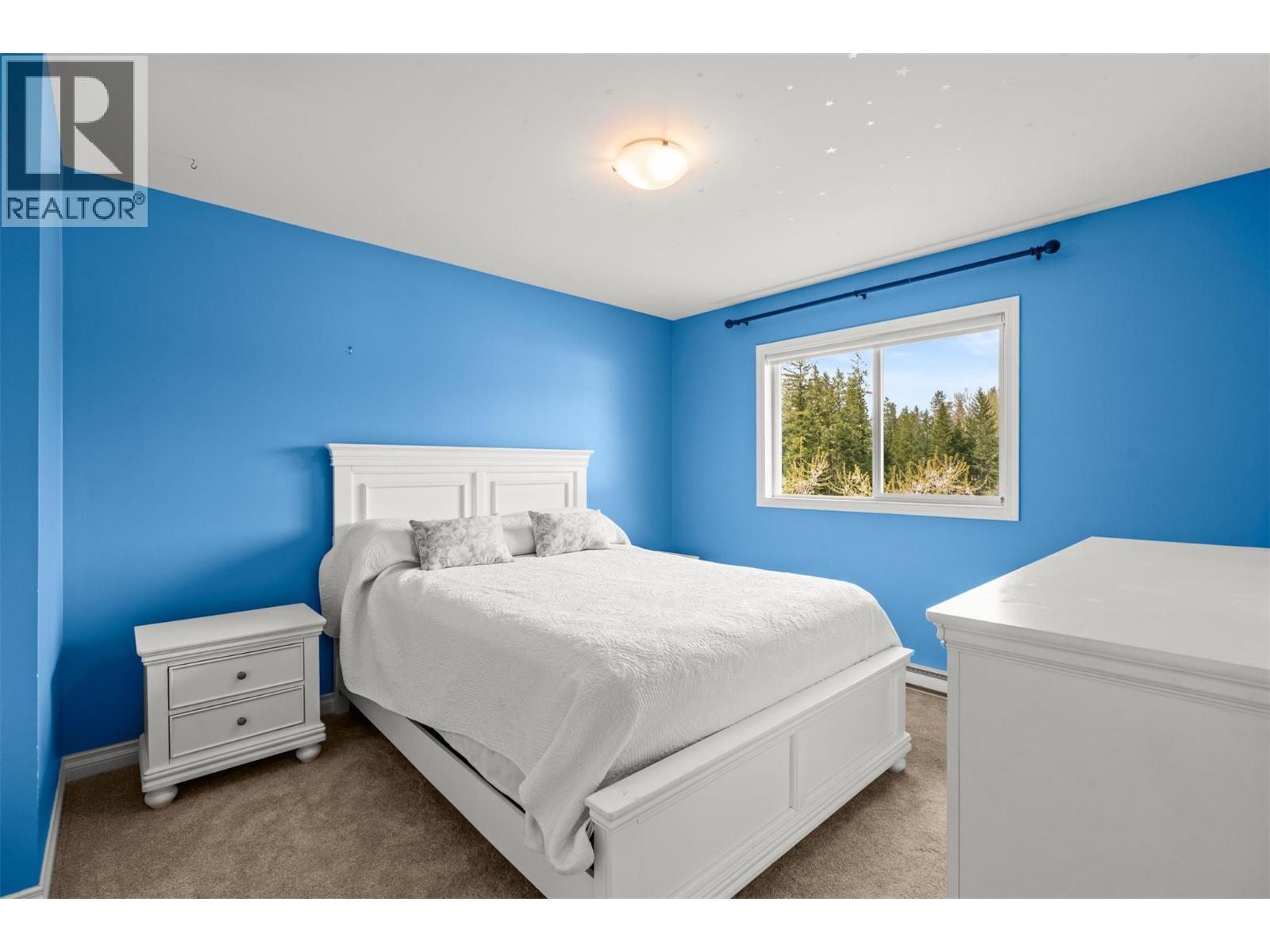 1375 Mountain View Road - 29