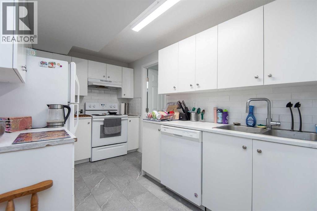 105 Bell Street - 27
