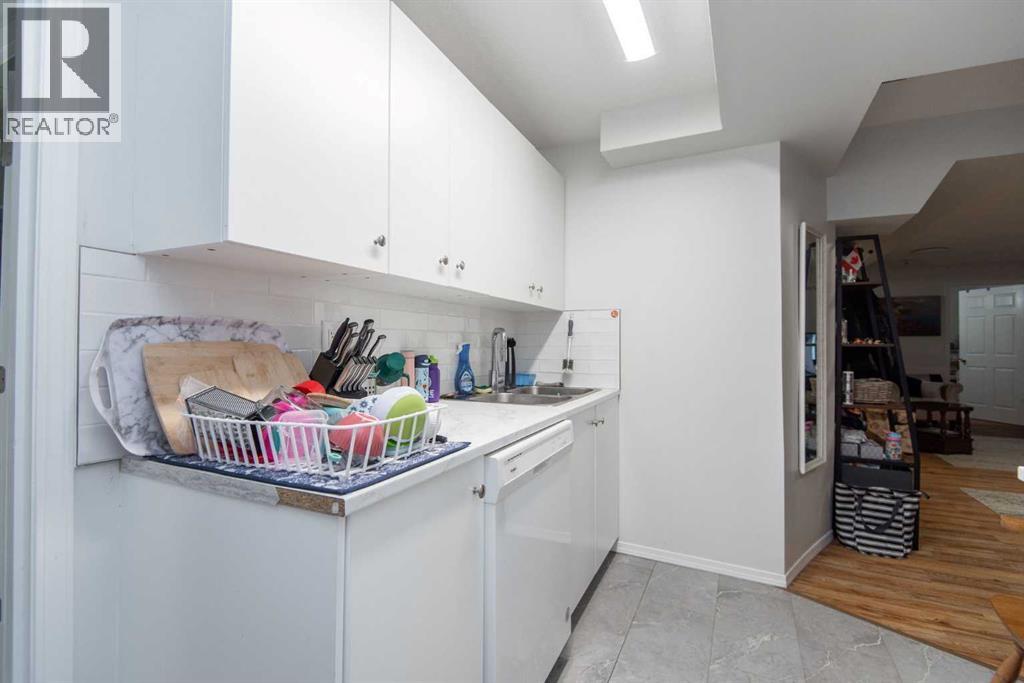 105 Bell Street - 30