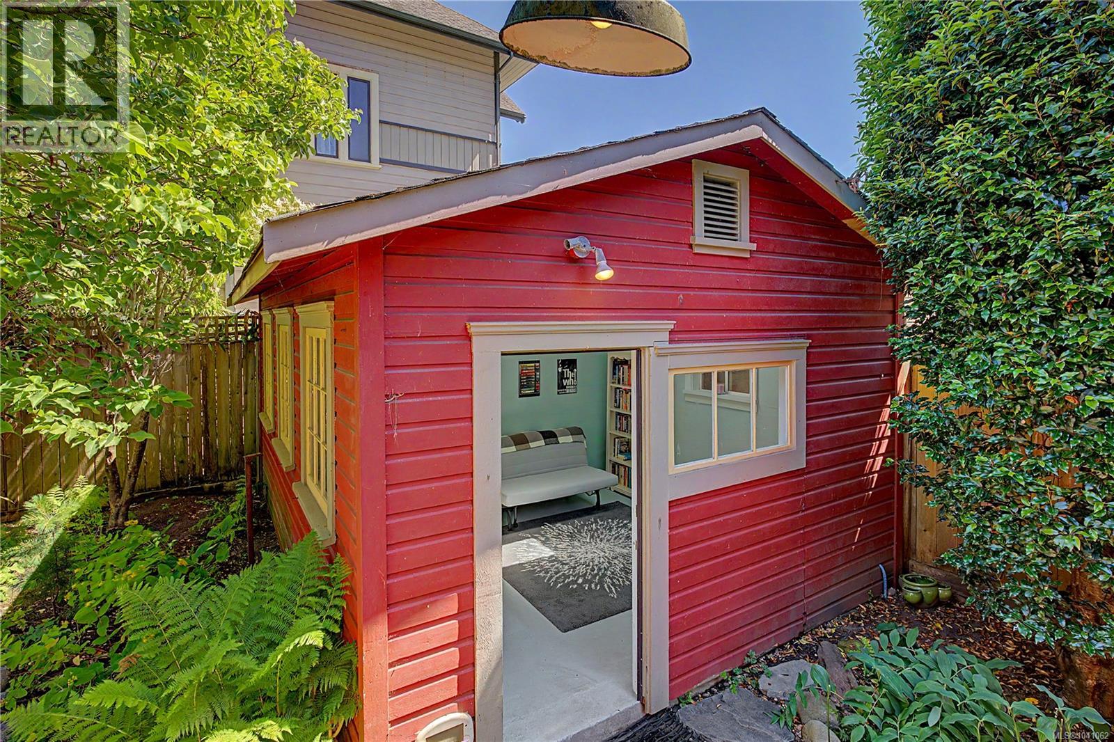35 San Jose Ave W - 30