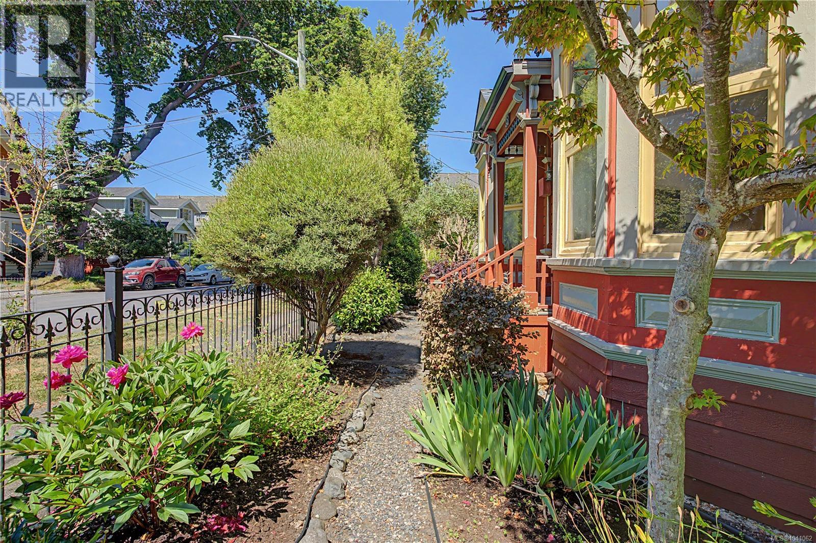 35 San Jose Ave W - 3