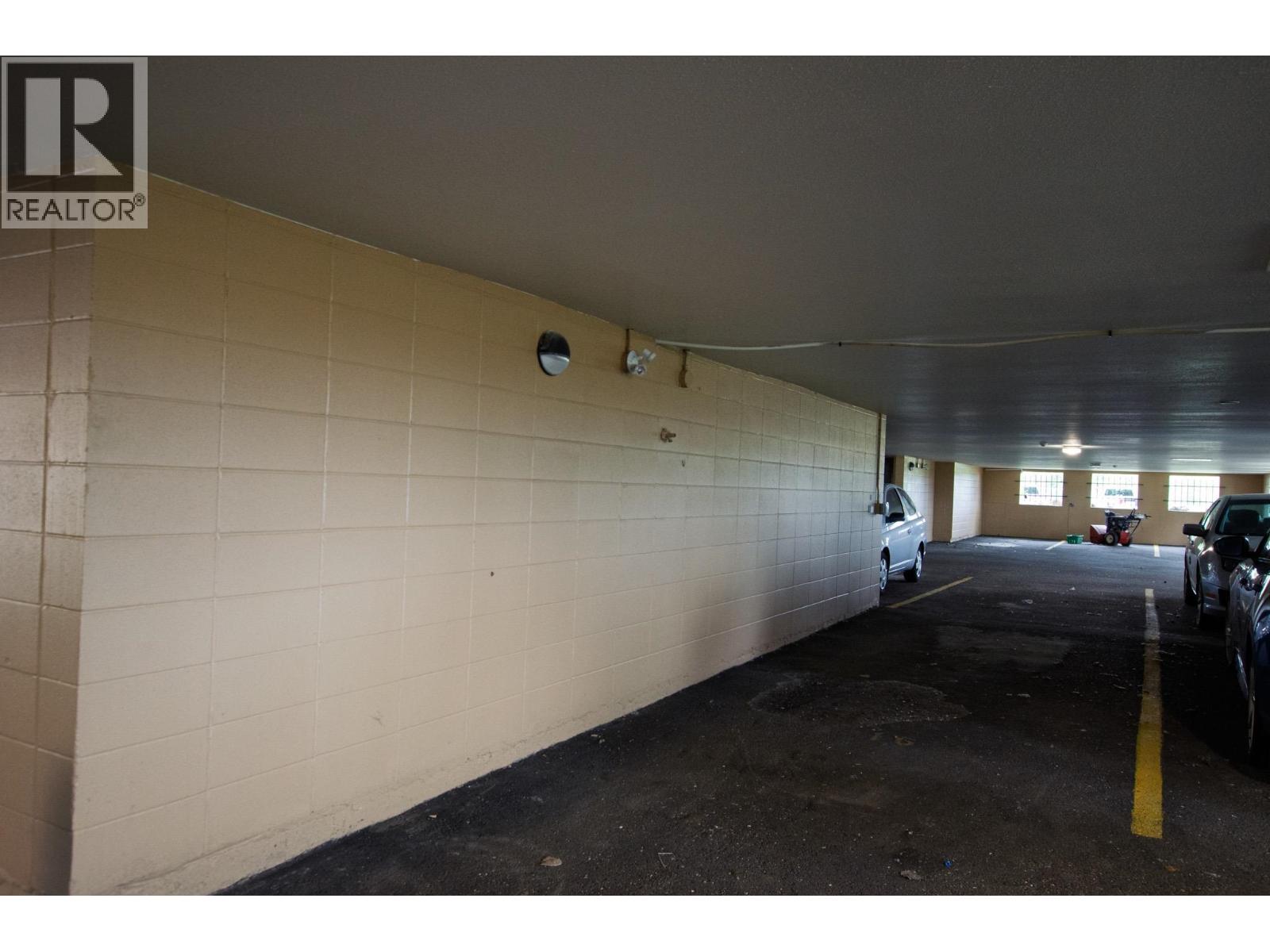 #215 392 KILLOREN CRESCENT - 19