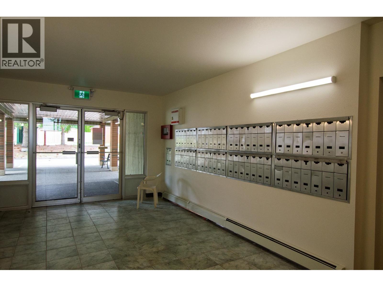#215 392 KILLOREN CRESCENT - 20
