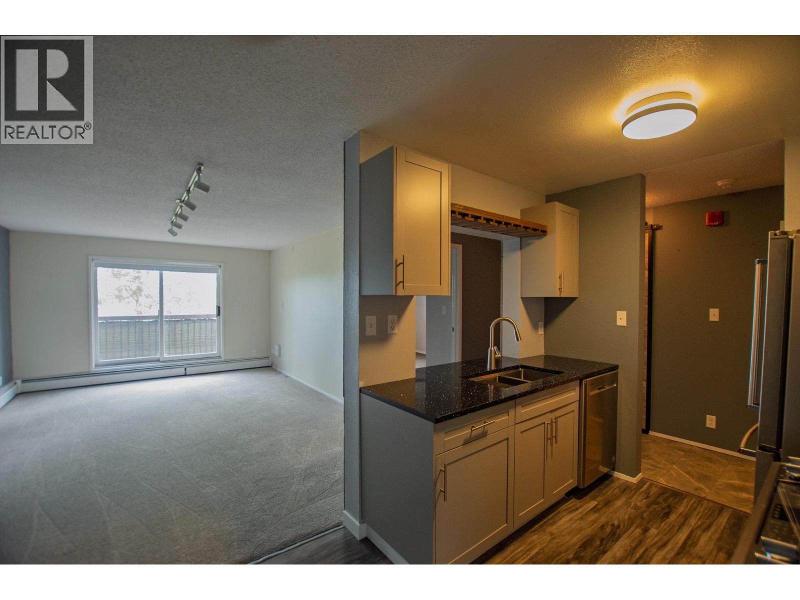 #215 392 KILLOREN CRESCENT - 6