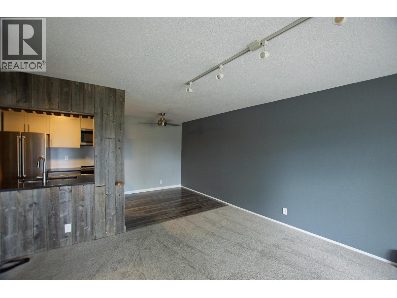 #215 392 KILLOREN CRESCENT - 7