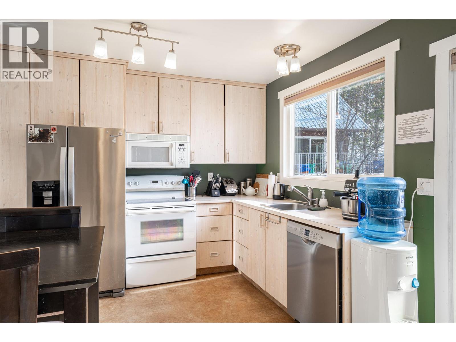 #16 8525 Ewing's Landing Road - 11