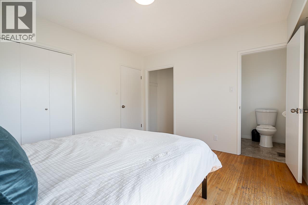 50 EAST 10TH AVENUE, New Westminster