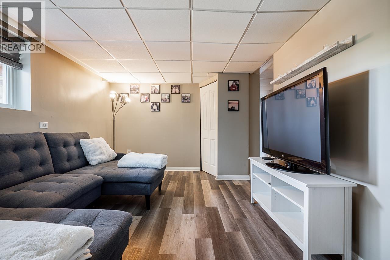 50 EAST 10TH AVENUE, New Westminster