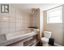50 E 10th Avenue, New Westminster, BC V3L4R5 Photo 29