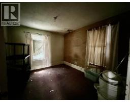 413 Eleventh Street, New Westminster, BC V3M4E9 Photo 8