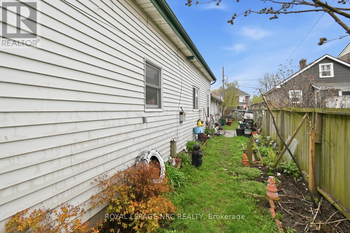 166 MITCHELL STREET - 26
